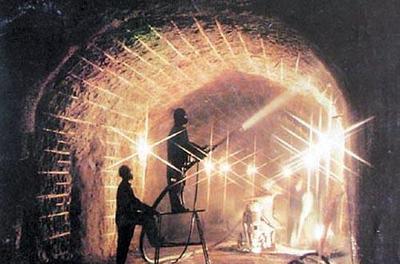 石家莊31年防空洞涮羊肉 人防工程中的煙火傳奇，最高紀(jì)錄59輛車排隊(duì)等候